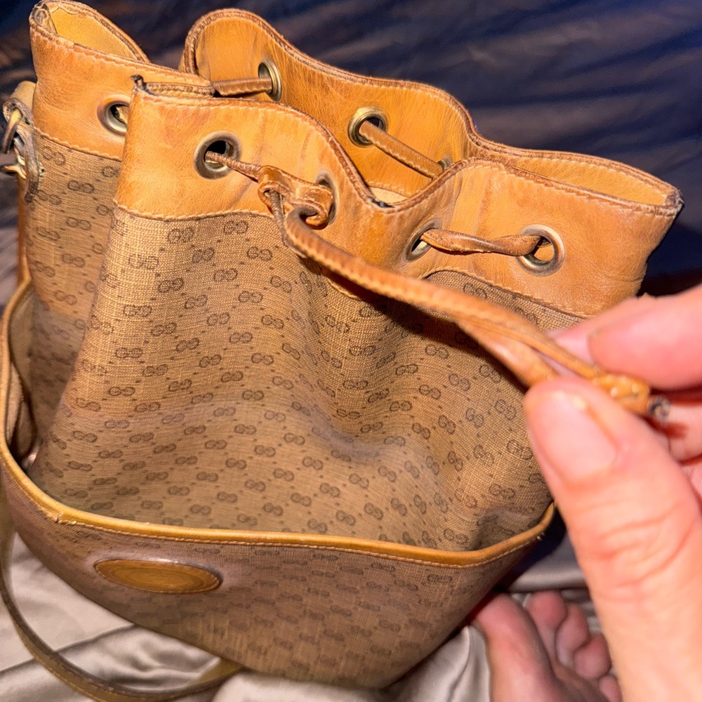 Vintage Gucci Bucket Bag - Picture 7 of 9